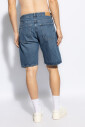 short-en-jean-saeddie