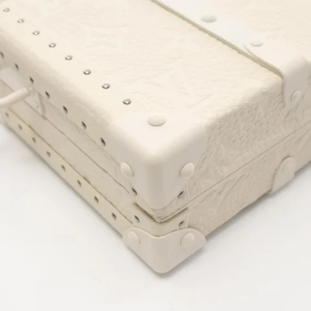 Louis Vuitton Vintage Pre-owned Canvas clutches White Dames