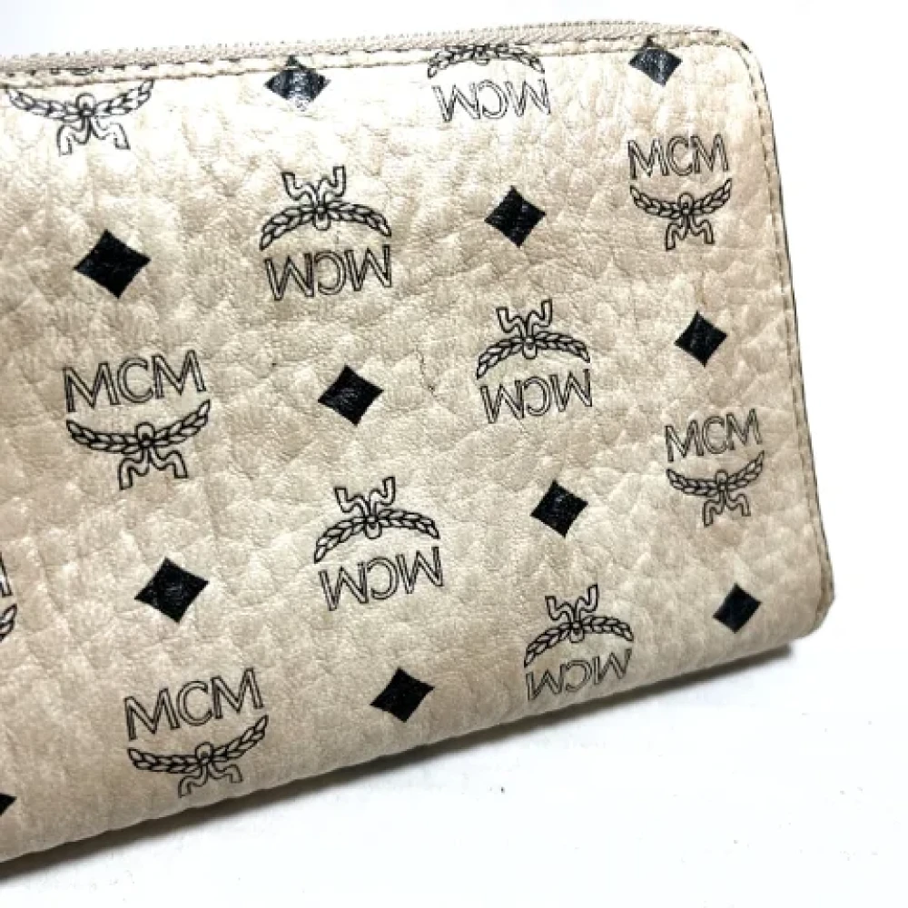 MCM Pre-owned Leather wallets Gray Dames