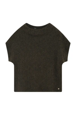 Coya Cape