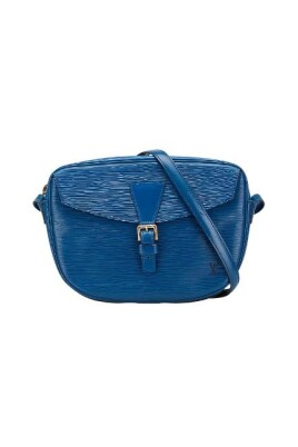 pre-owned-leather-crossbody-bags