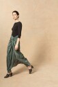 mules-a-talons-hauts-et-bout-carre