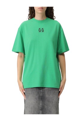 graphic-print-tee-for-casual-wear