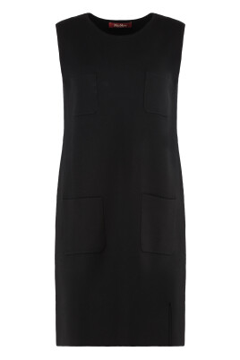 knitted-dress-with-front-pockets