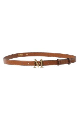 classic-black-leather-belt-with-polished-buckle