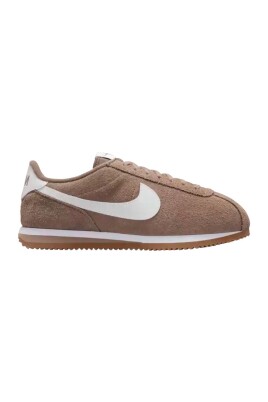 vintage-medium-curry-retro-sneakers