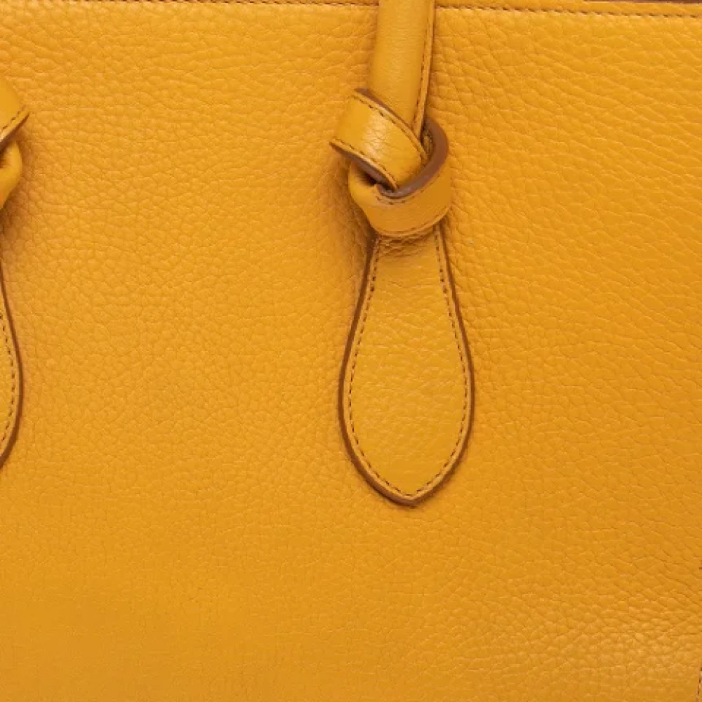 Celine Vintage Pre-owned Leather totes Yellow Dames
