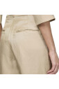 shorts-en-lin-decontractes-avec-plis-devant