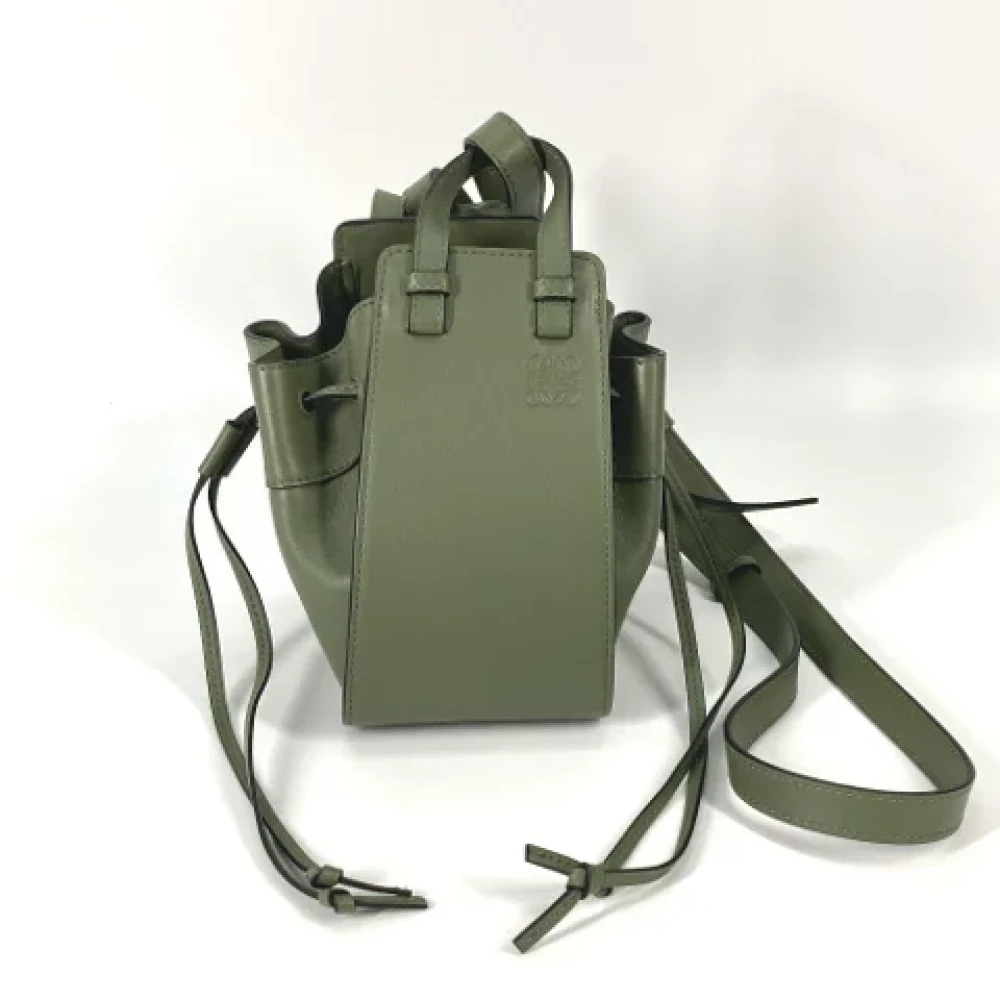 Loewe Pre-owned Leather shoulder-bags Green Dames