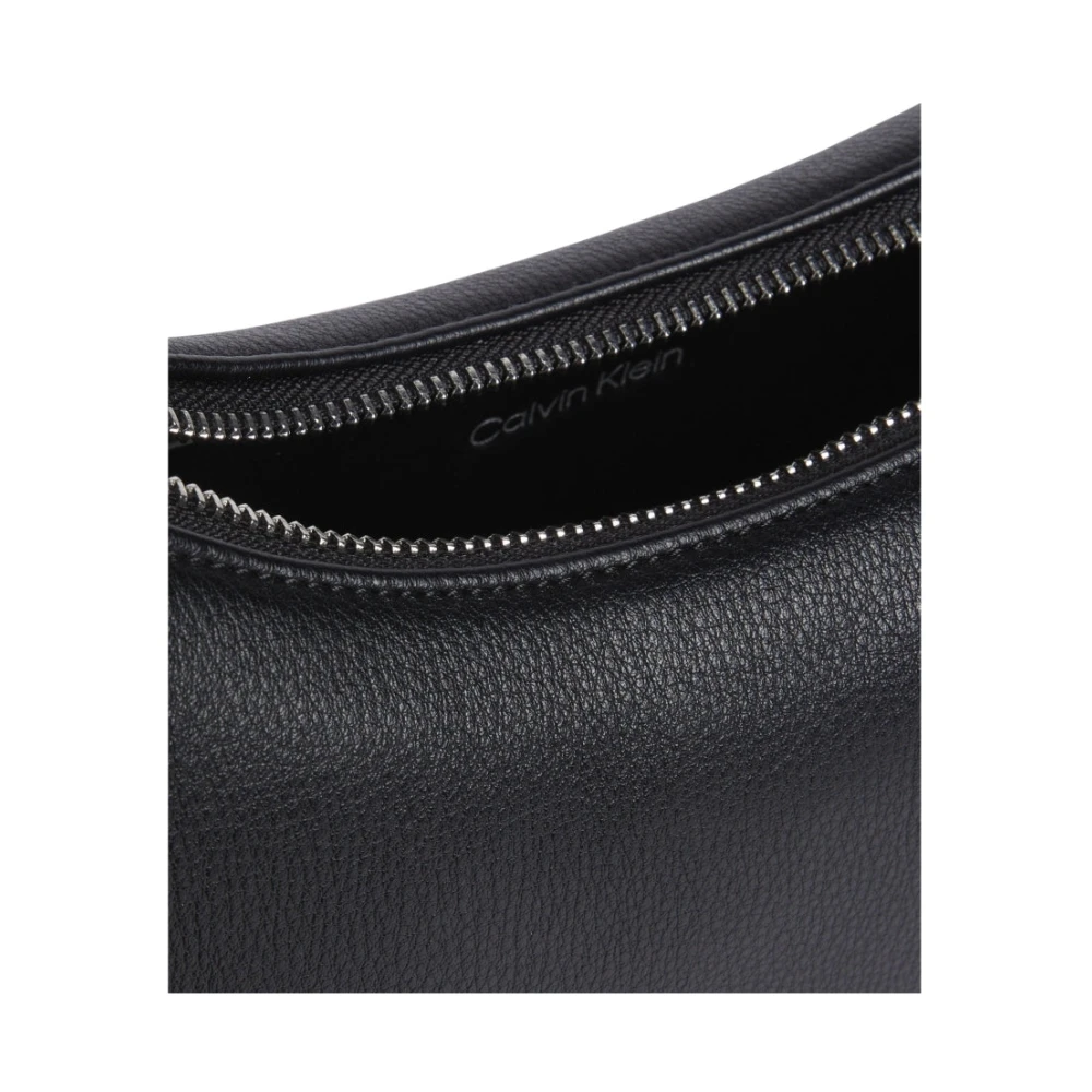 Calvin Klein Zwarte schoudertas voor vrouwen Black Dames