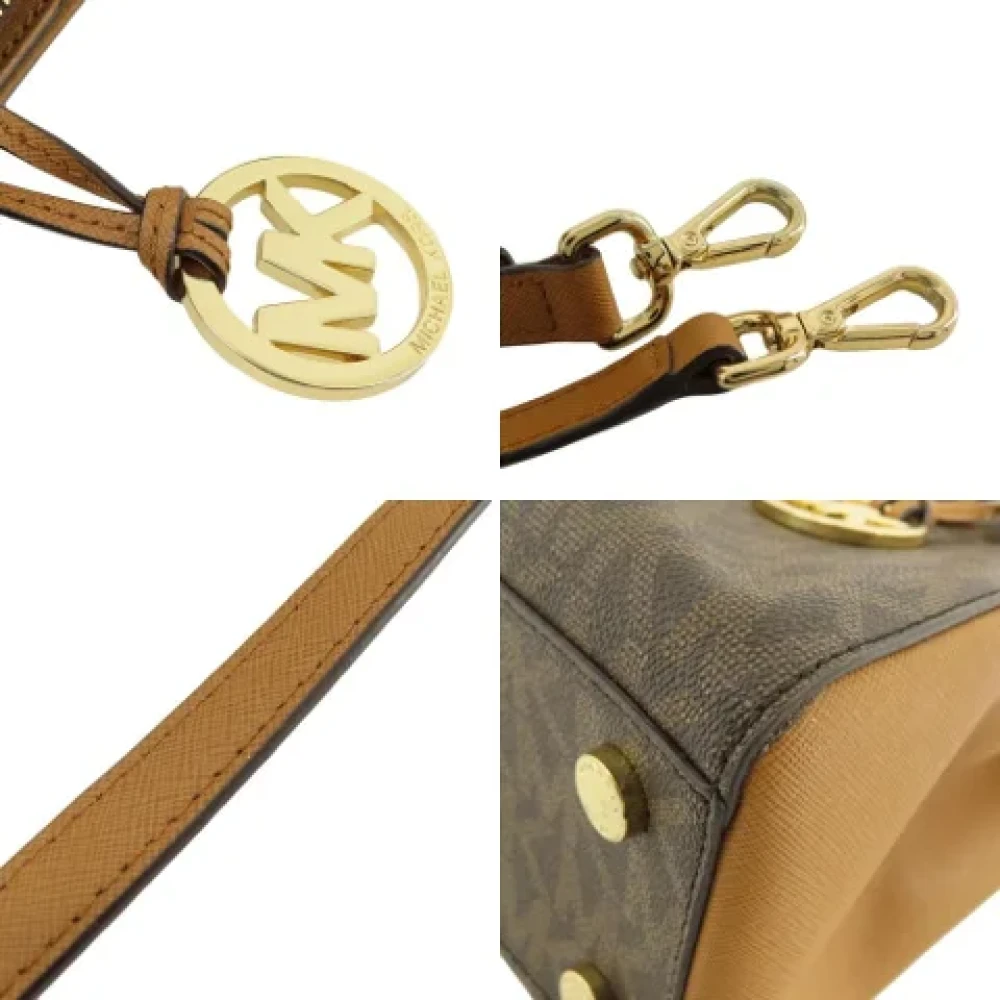 Michael Kors Pre-owned Canvas shoulder-bags Brown Dames