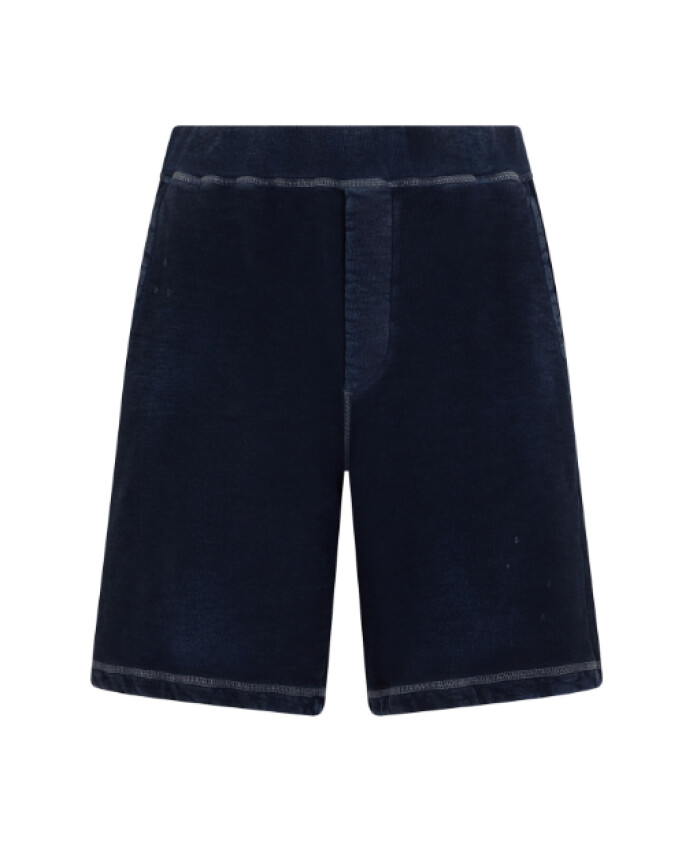 short-relax-fit