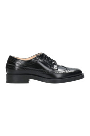 Zapatos con cordones