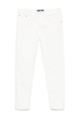 white-tapered-jeans-classic-design
