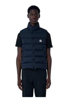 gilet-matelasse-en-duvet-avec-col-montant