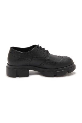 black-lace-up-womens-shoes