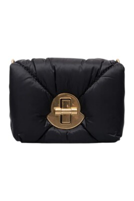 sac-a-bandouliere-rembourre-en-noir