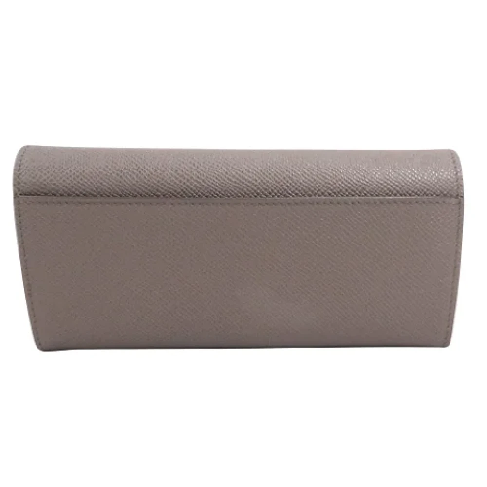Salvatore Ferragamo Pre-owned Leather wallets Brown Dames