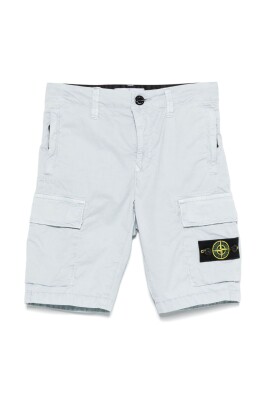 shorts-bermuda-bleu-vetements-ete-elegants