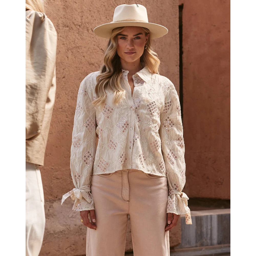 Nukus Loes Paillet Blouse Beige Dames