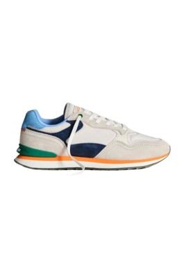 retrostil-fargglada-sneakers-logodetalj