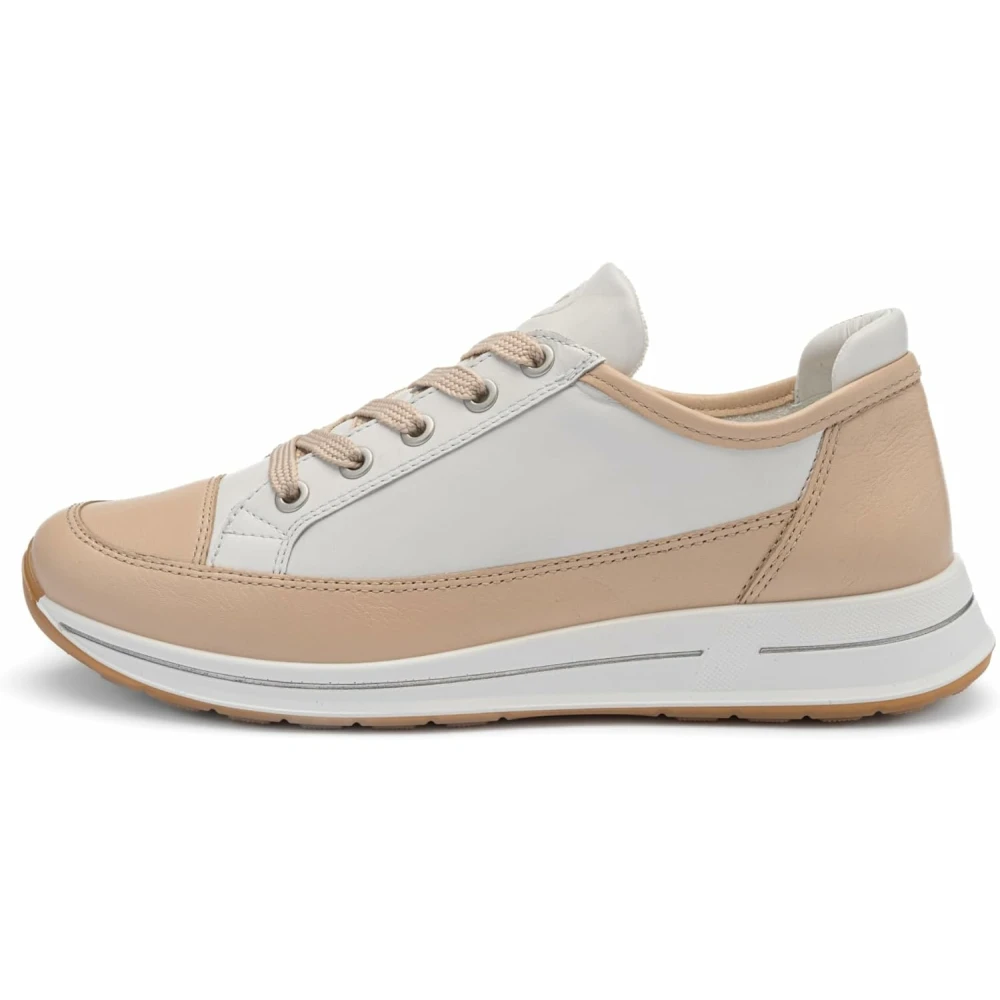 ara Osaka Sneaker