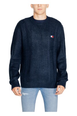 cable-knit-sweater-autumn-winter-collection