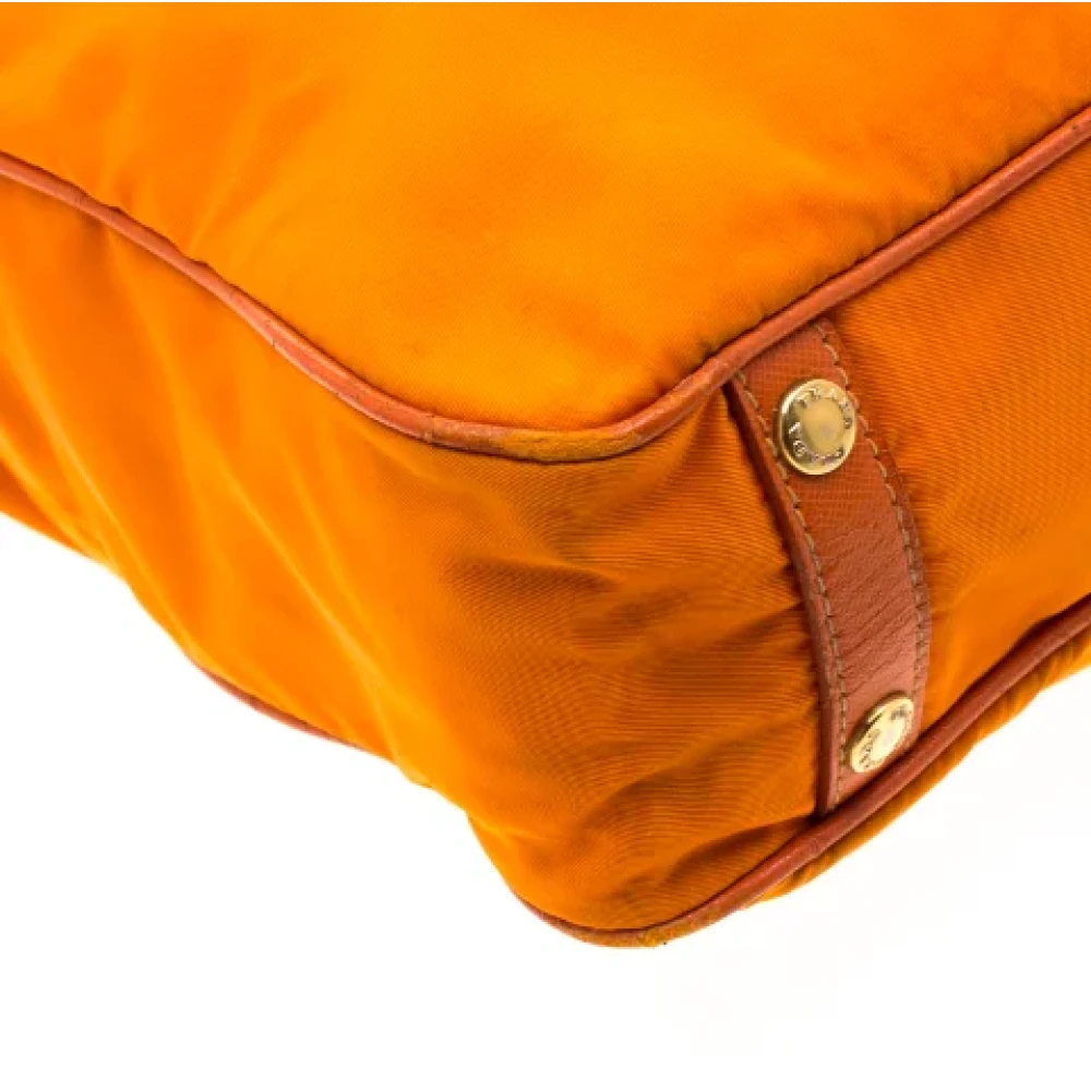 Prada Vintage Pre-owned Nylon totes Orange Dames