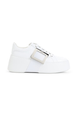 white-sneakers-luxury-stylish-comfort