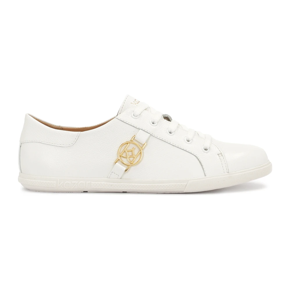 Kazar Witte leren sneakers versierd met een monogram Dames Schoenen