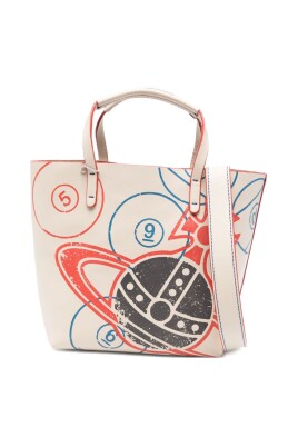 beige-bags-with-unique-style