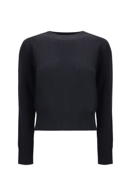 pull-de-coeur-avec-logo-brode