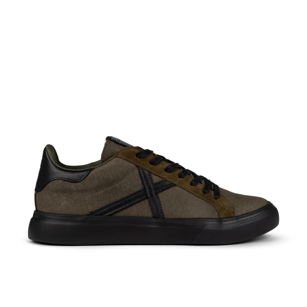 Munich - Shoes > Sneakers - Brown - Munich - Modalova