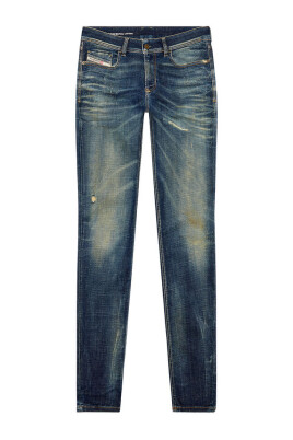 classic-denim-jeans-for-everyday-wear