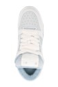 baskets-bleu-clair-design-a-panneaux