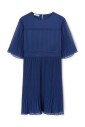 robe-brodee-avec-details-plisses