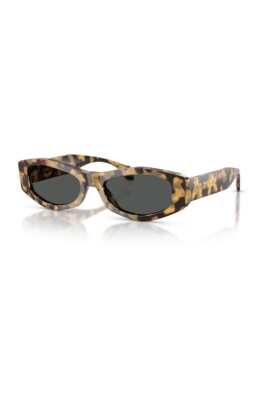 lunettes-de-soleil-de-luxe-pour-un-look-elegant