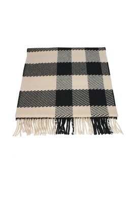 echarpe-en-laine-a-carreaux-avec-franges