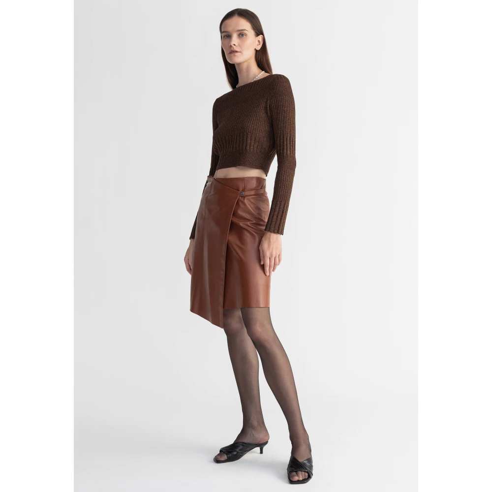 Aeron Cora Brown Dames