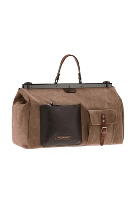 klassisk-carver-duffle-taske-brun