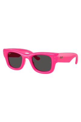 wayfarer-style-sunglasses