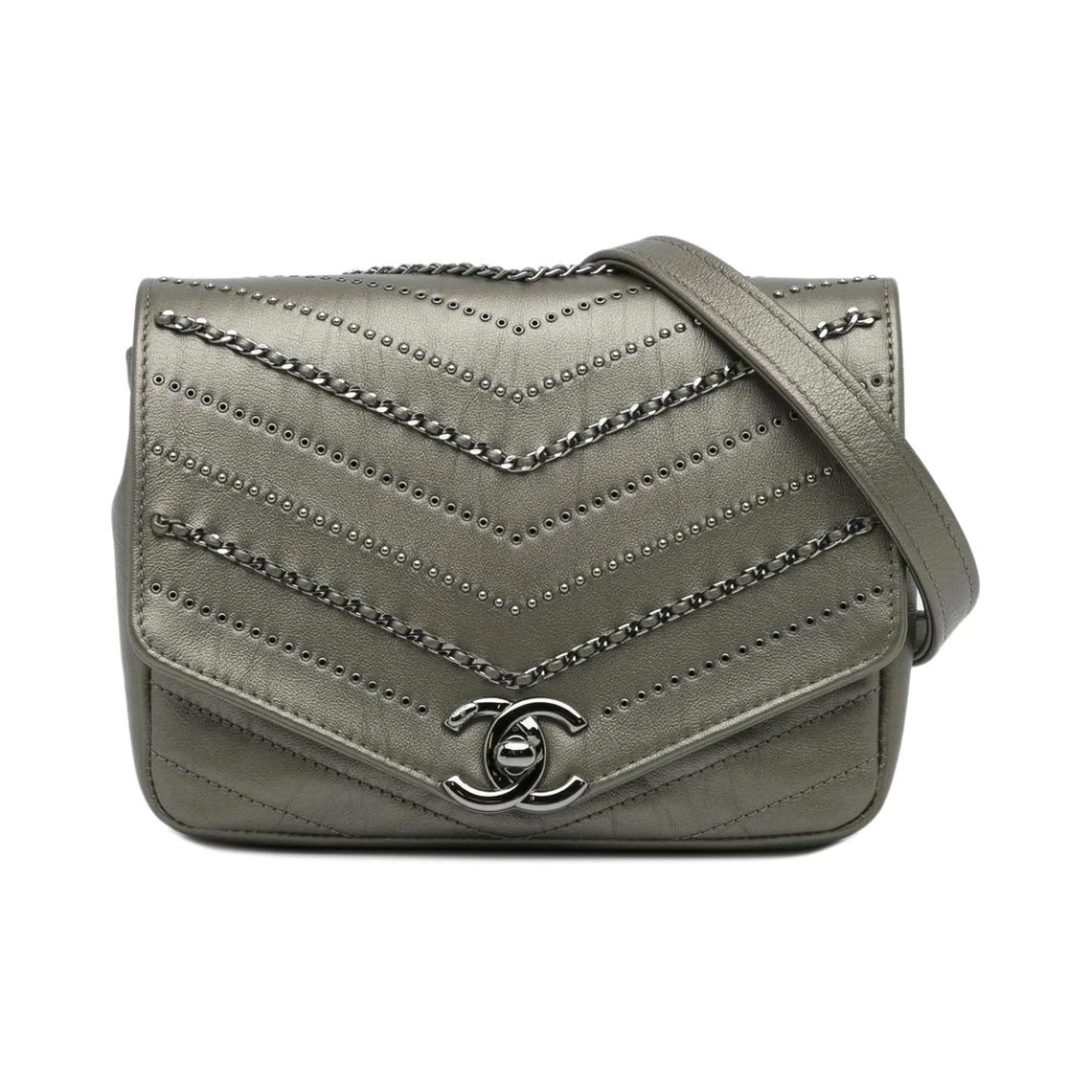 Chanel Vintage Women's Grey Pre-Owned Chanel 19 Crossbody Bag Leather