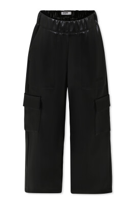 pantalon-casual-en-similicuir-noir