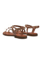 stijlvolle-roze-sandalen-met-studs