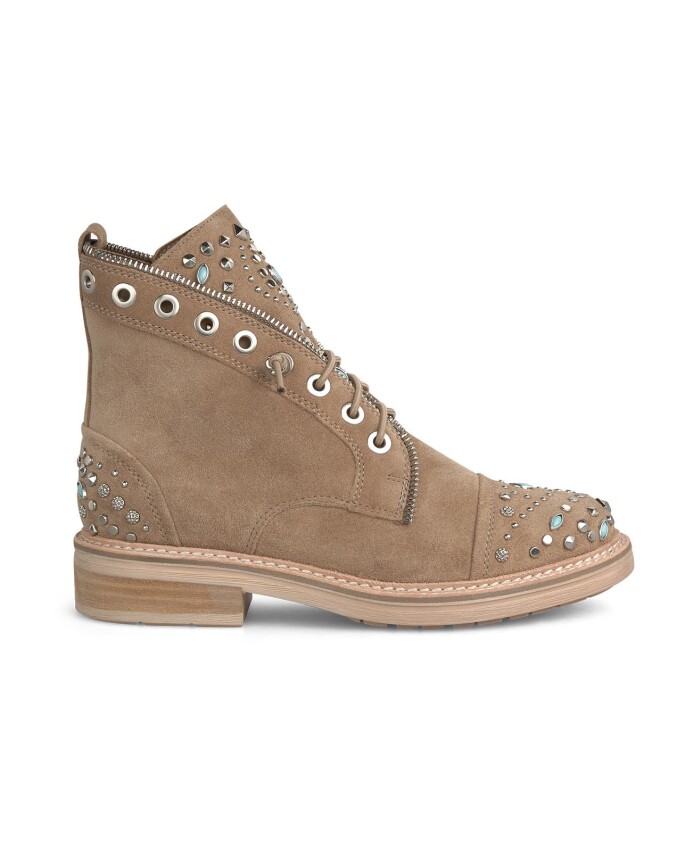 bottines-a-lacets-avec-clous