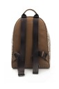 sac-a-dos-en-cuir-avec-logo-visible