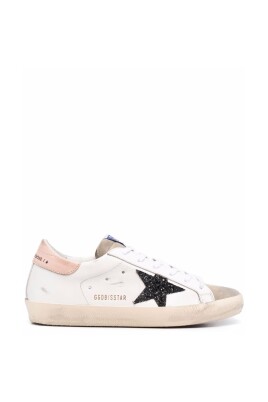 white-sneakers-for-women-aw25