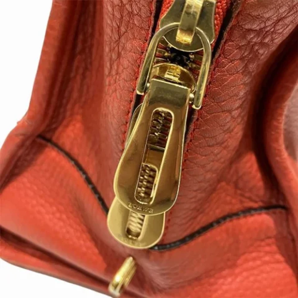 Loewe Pre-owned Leather handbags Red Dames