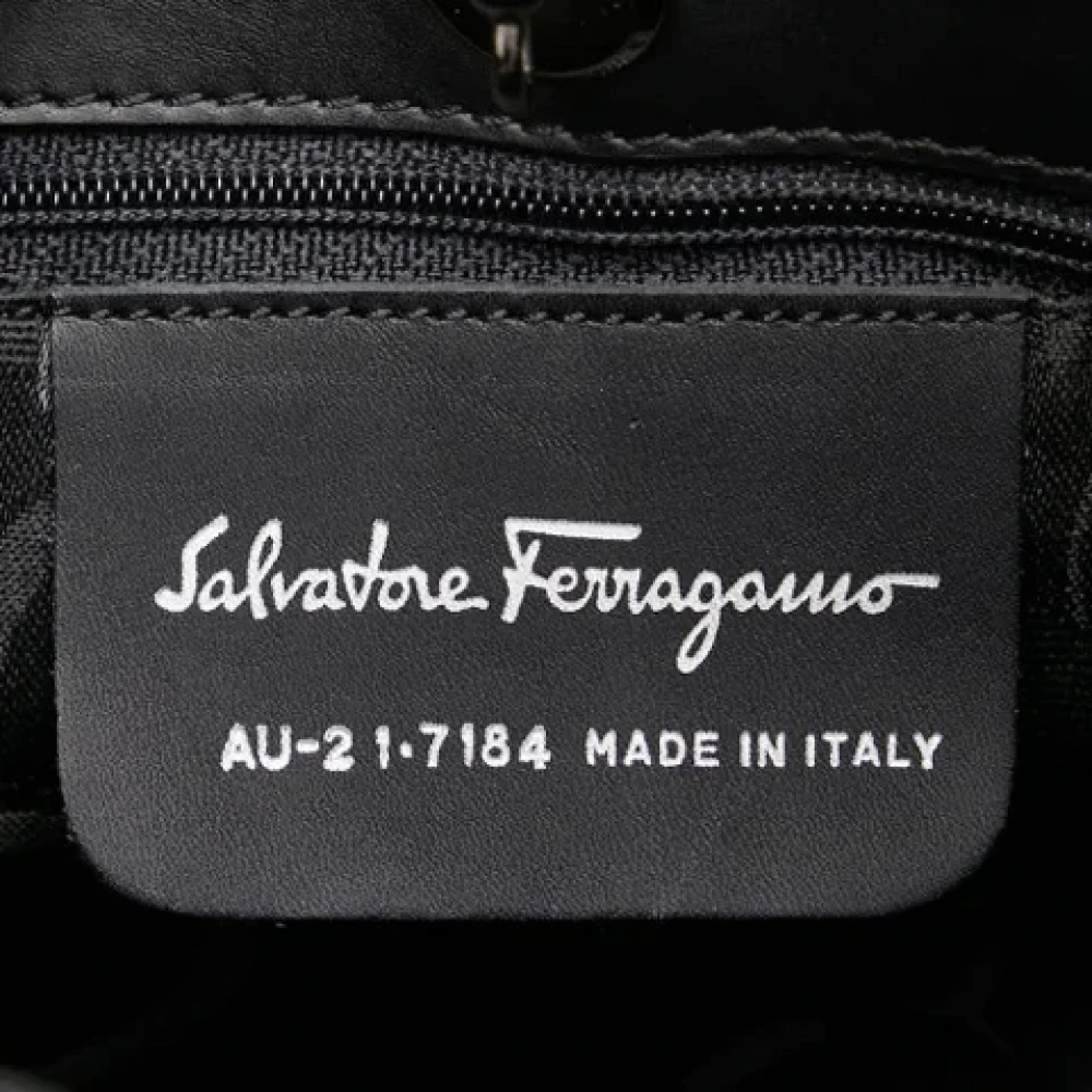 Salvatore Ferragamo Pre-owned Canvas handbags Black Dames