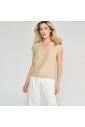 haut-beige-a-col-en-v-pour-toute-occasion